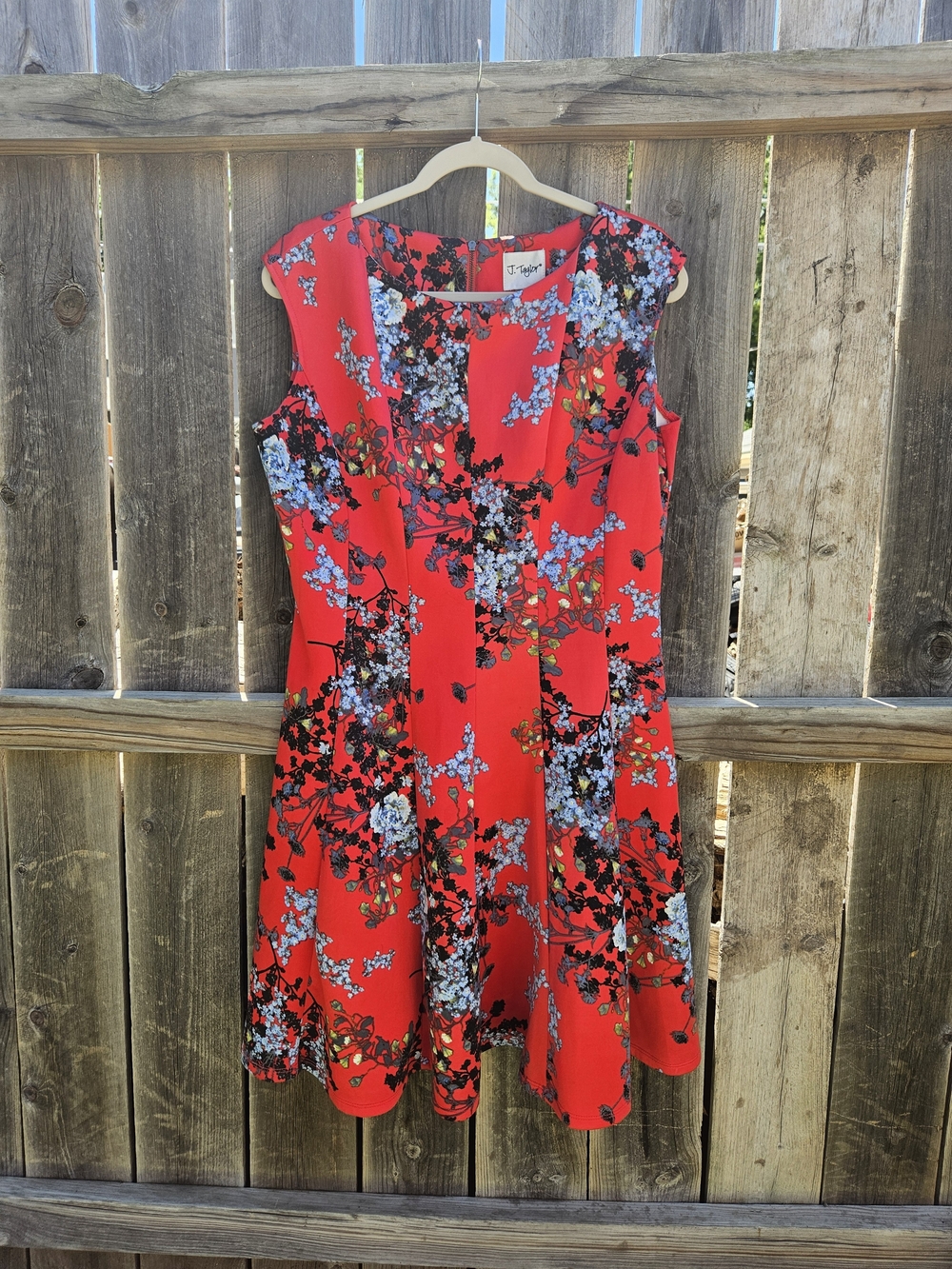 J. Taylor Floral Midi Dress Size 14 Red Zip-up Flare Feminine Romantic Stretchy